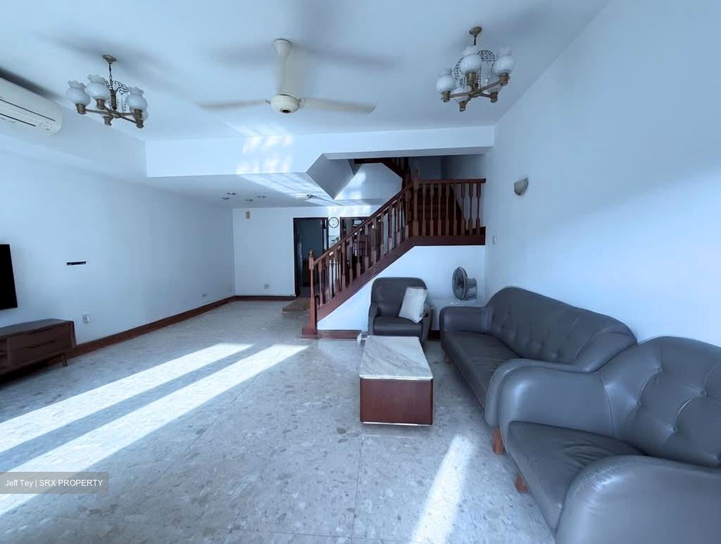 Kelulut Hill (D28), Terrace #562156491
